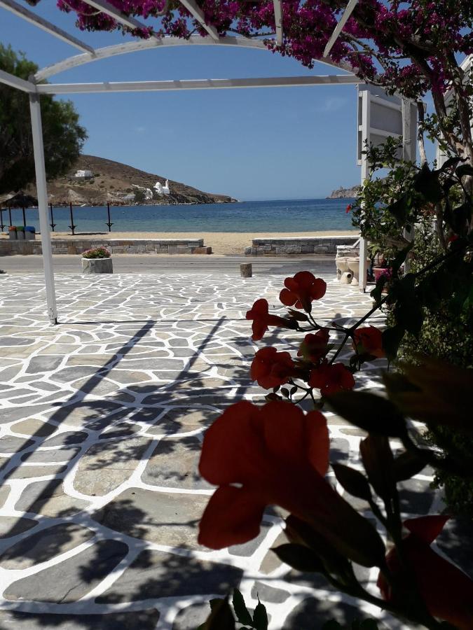 ホテル Mare Monte イオス島 チョーラ エクステリア 写真